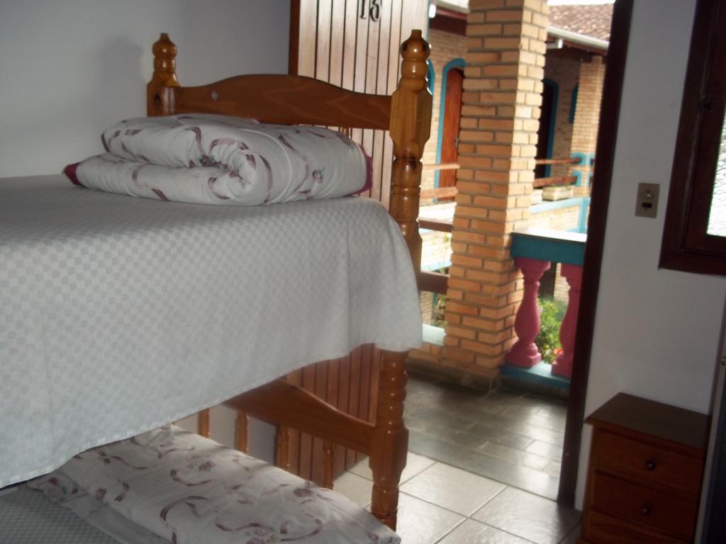 Pousada Riacho Doce Caraguatatuba Quarto foto